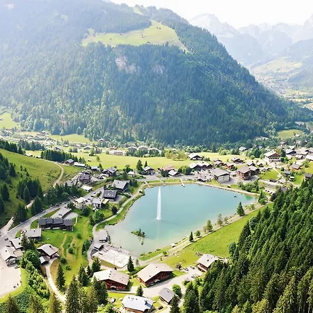 Holiday T Laer * Châtel
